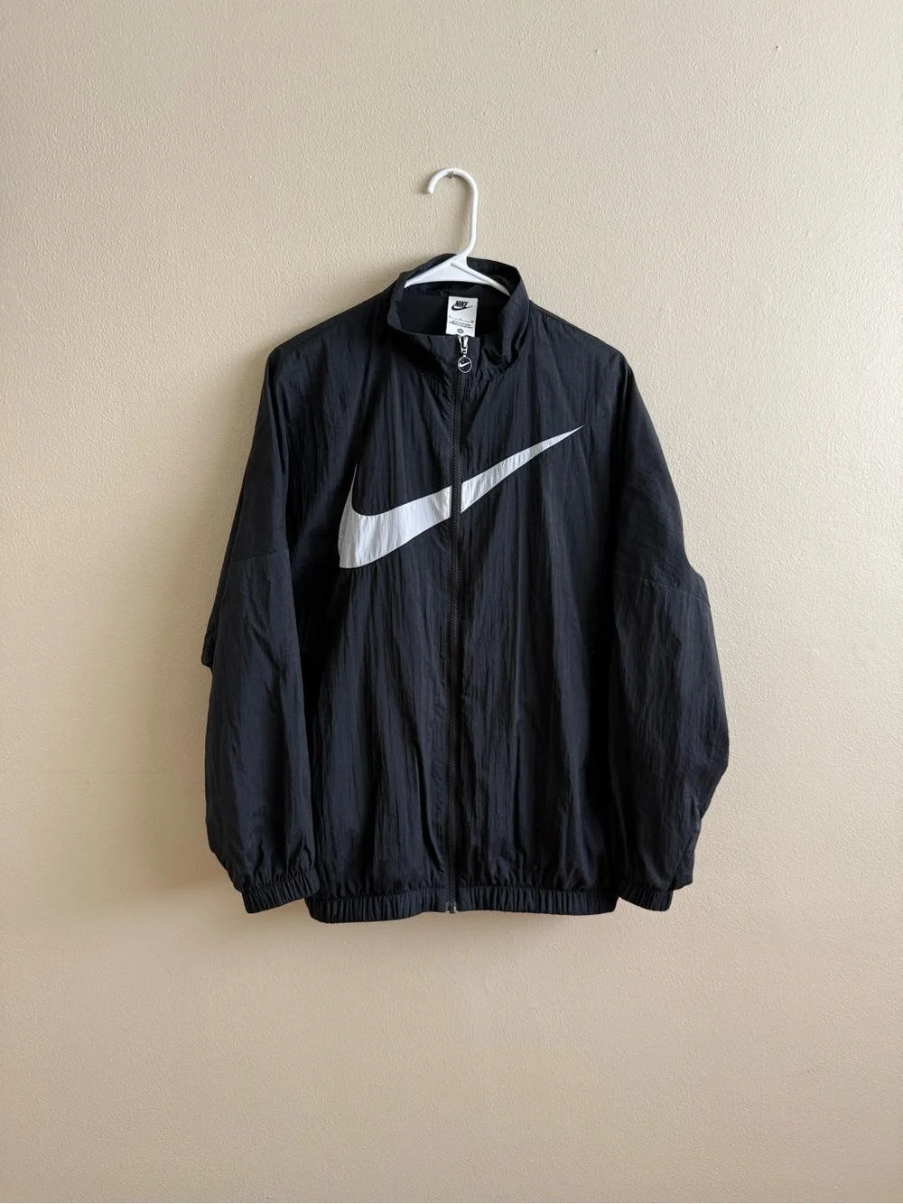 Nike Essential Windbreaker Jacket